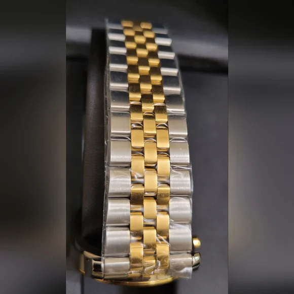 Movado Watch Mens Diamonds... NEW!!! - Picture 5 of 12